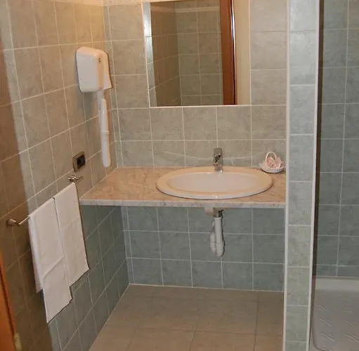 ホテル Romana カポリーヴェリ